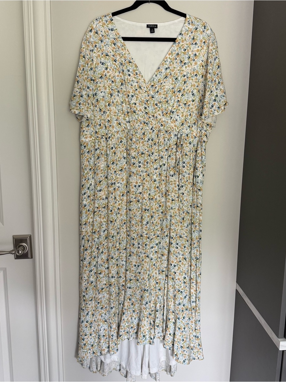 Torrid Yellow Floral V-Neck Maxi Dress